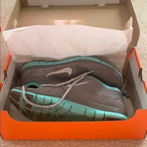 Women’s Nike Free 5.0 TR Fit 4 size 9.5
